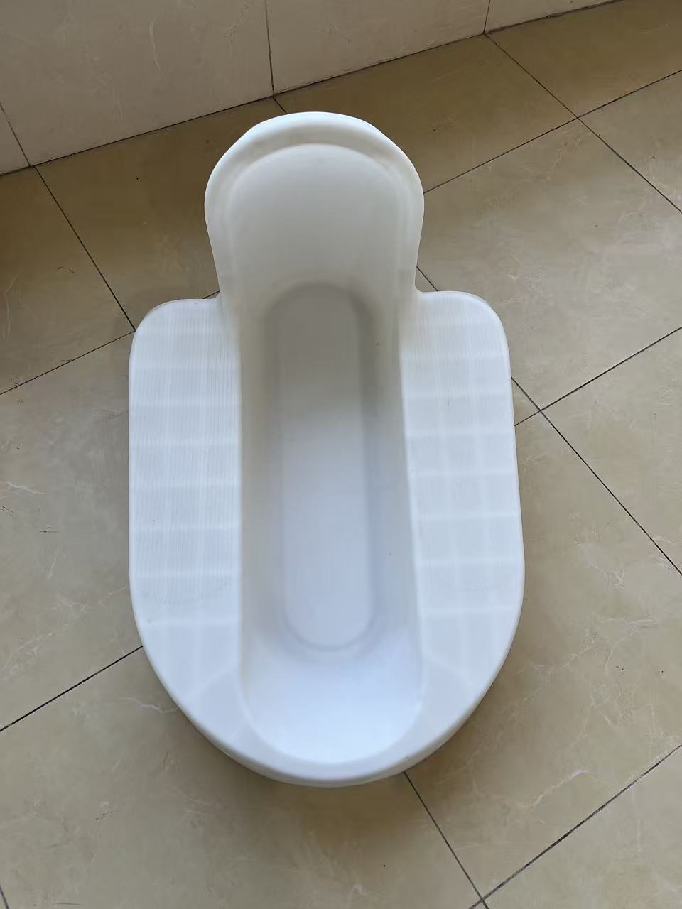 Children's squat toilet potty Kindergarten squatting training, can urinate standing up, can be hung